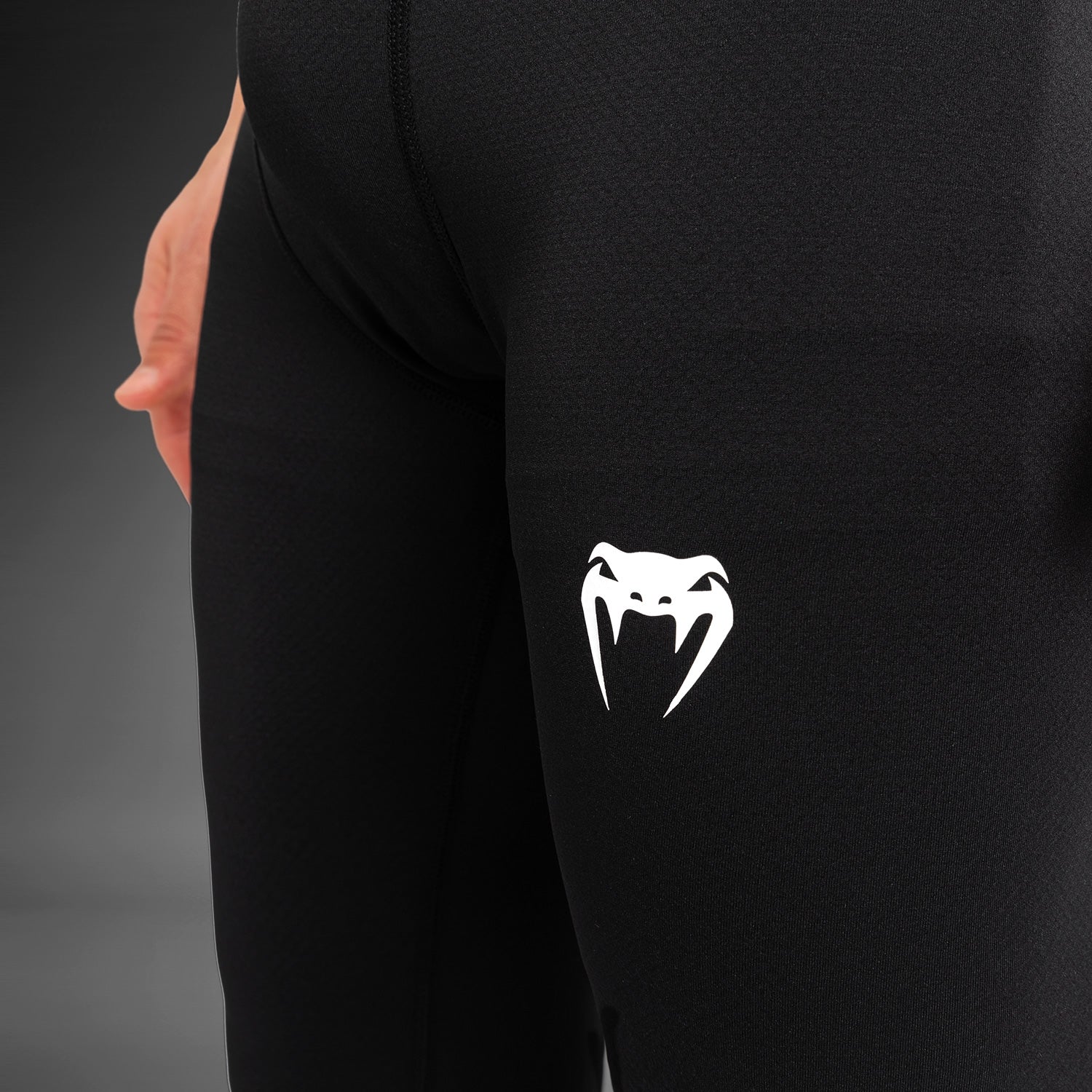 Venum Contender Men’s Spats - Black/White - Image 6